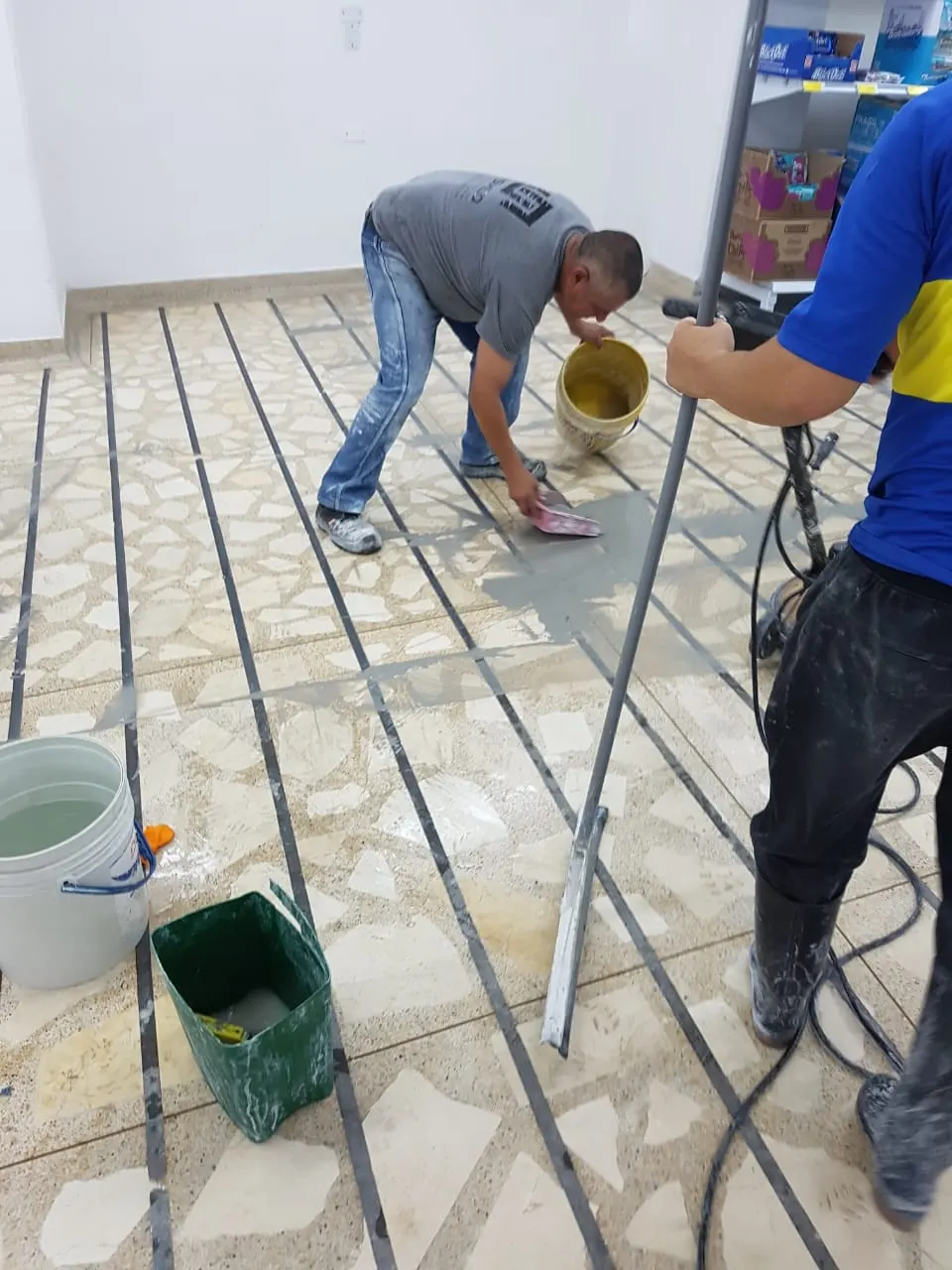 madera comercial c85an