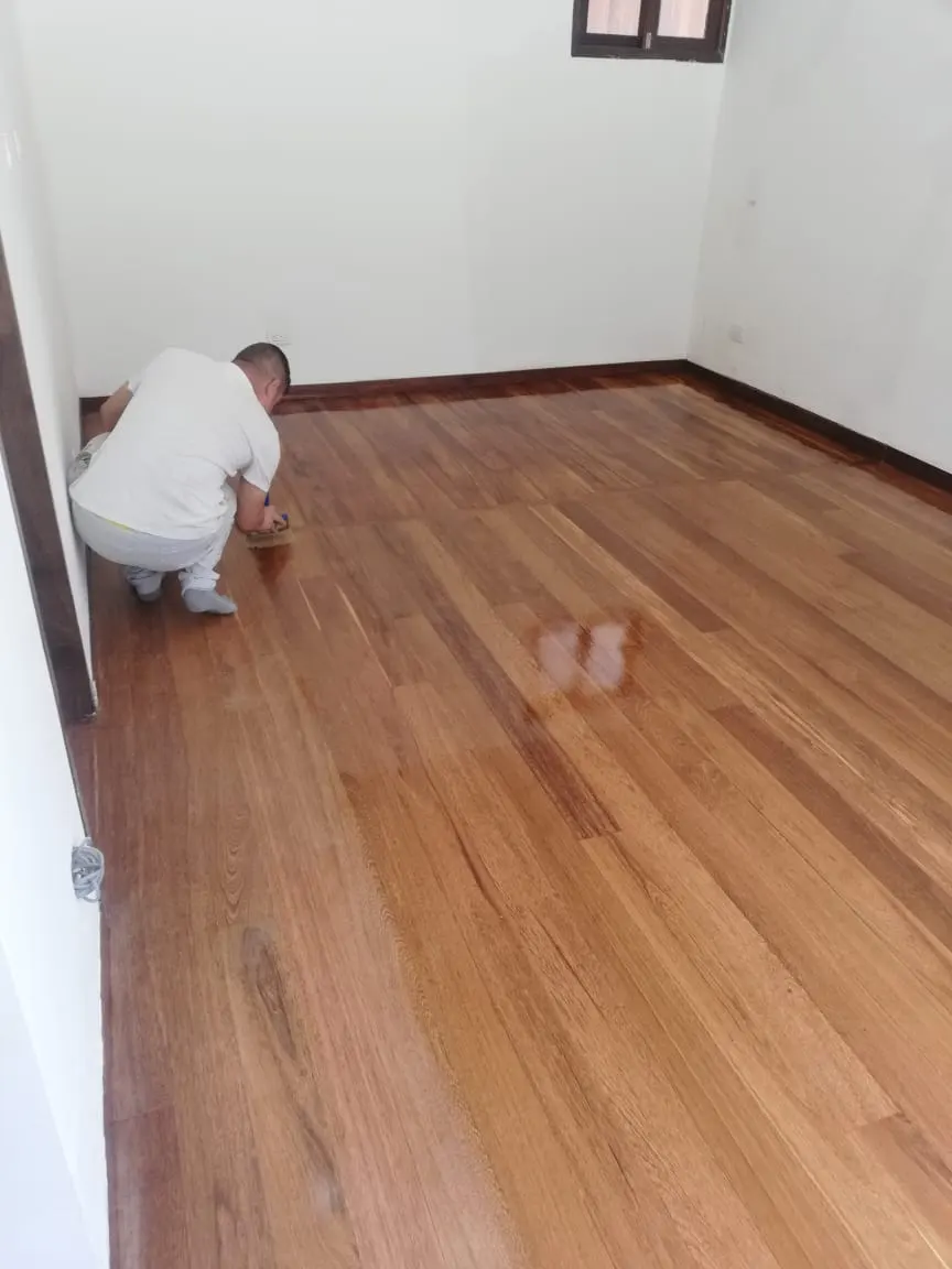 madera minimalista u2c5x