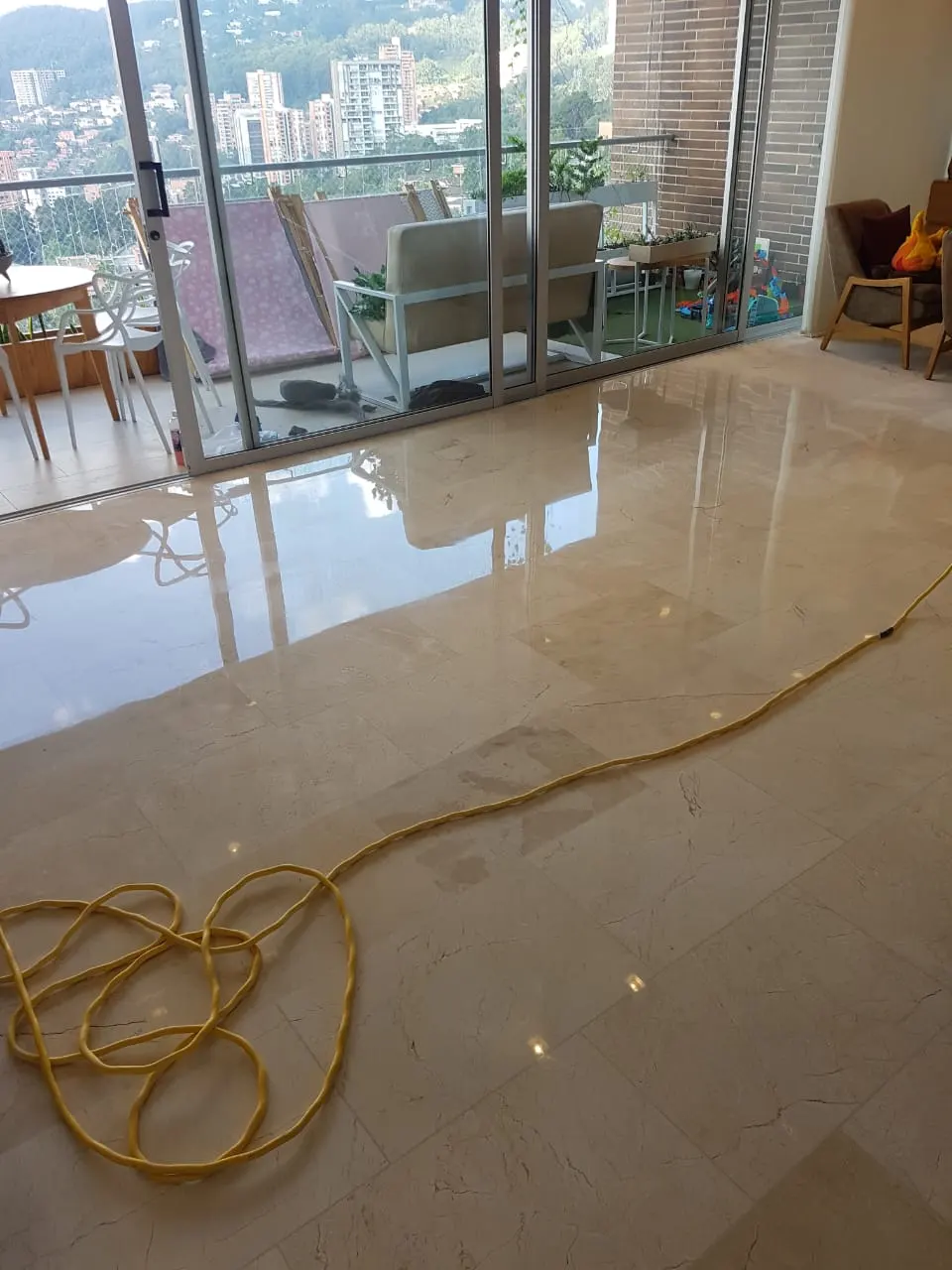 marmol moderno sqssb