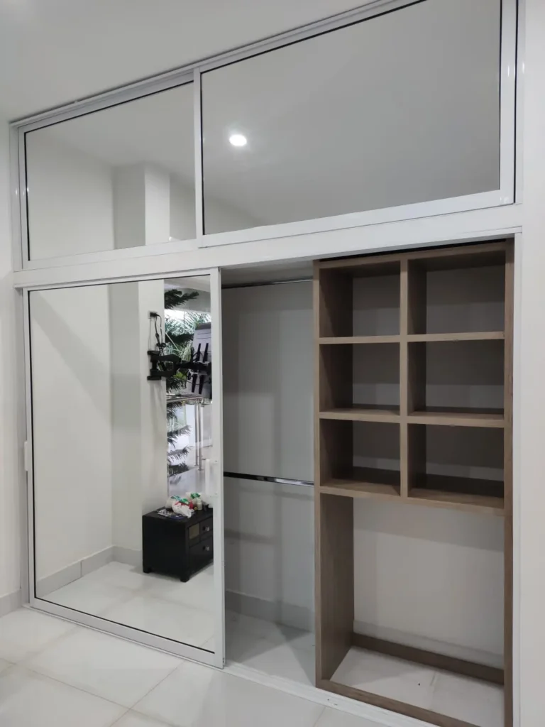 Muebles en madera Cali