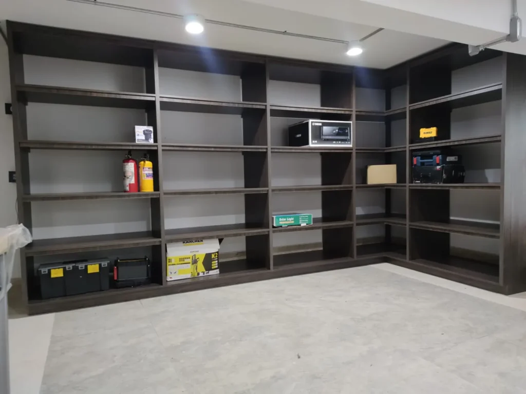 Muebles en madera maciza Cali