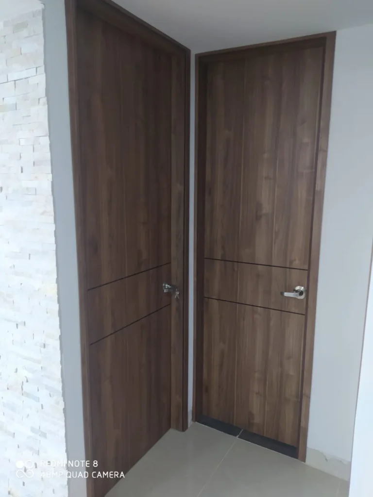 Puertas de madera Girardot 24